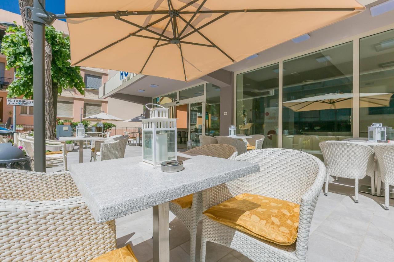 Hotel Confort Ρίμινι Εξωτερικό φωτογραφία